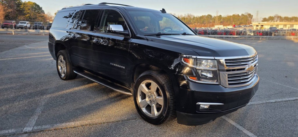 2020 Chevrolet Suburban Image 7