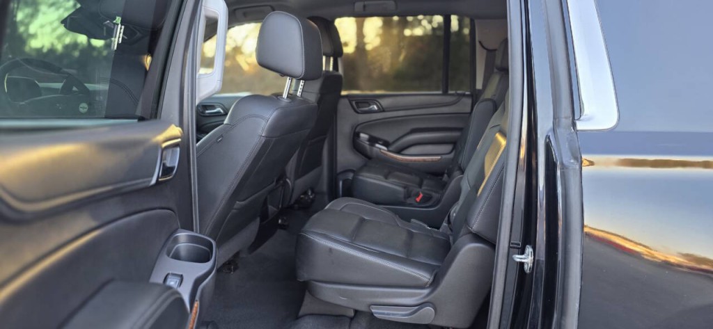 2020 Chevrolet Suburban Image 10