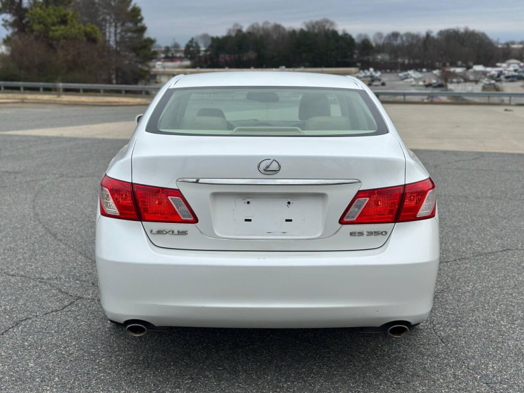 2009 Lexus ES 350 Image 4