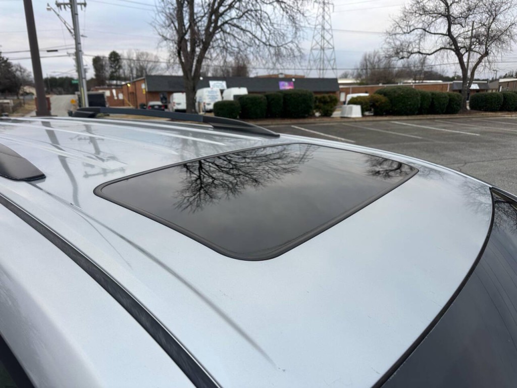 2015 Toyota Sienna Image 19