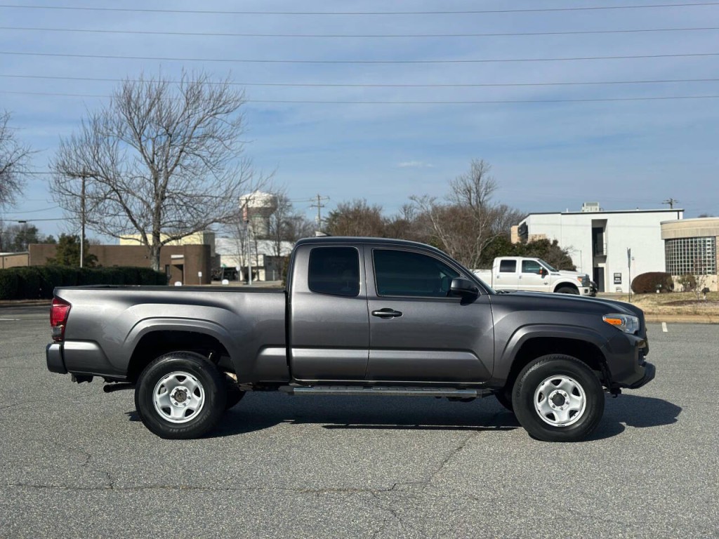 2019 Toyota Tacoma Image 6
