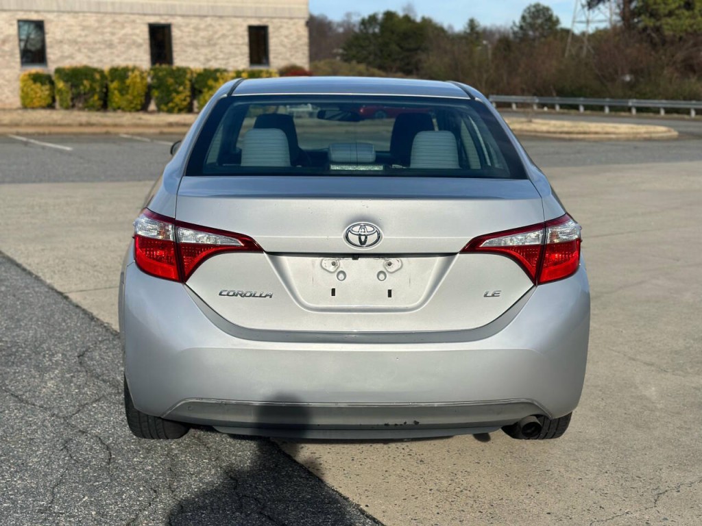 2015 Toyota Corolla Image 4