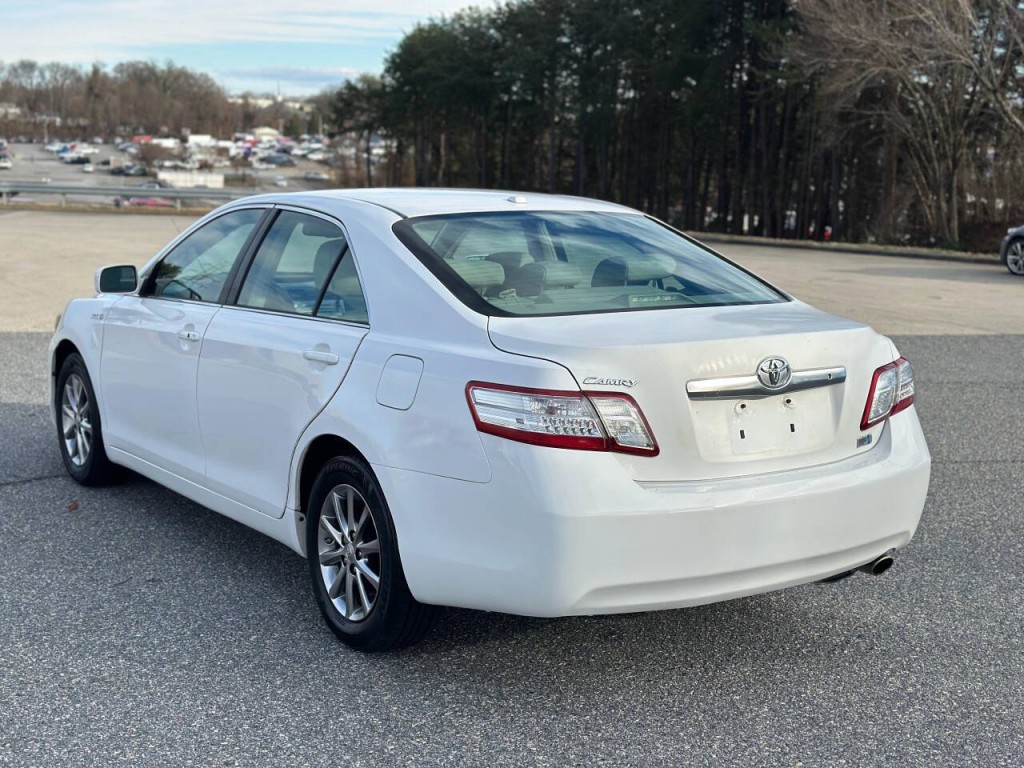 2010 Toyota Camry Image 3