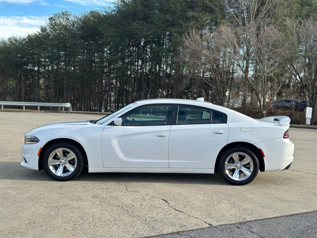 2018 Dodge Charger Image 2
