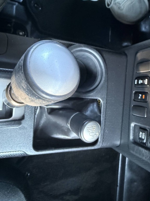 2011 Toyota FJ Cruiser Image 13