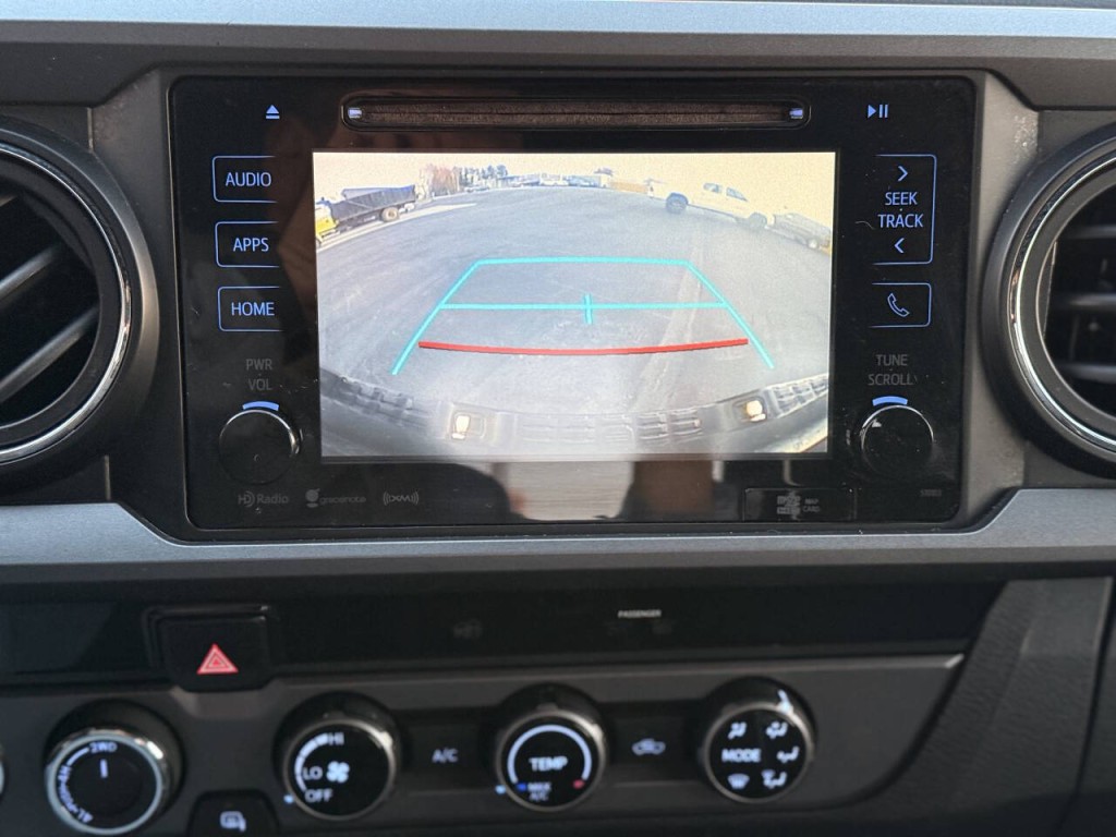 2016 Toyota Tacoma Image 14