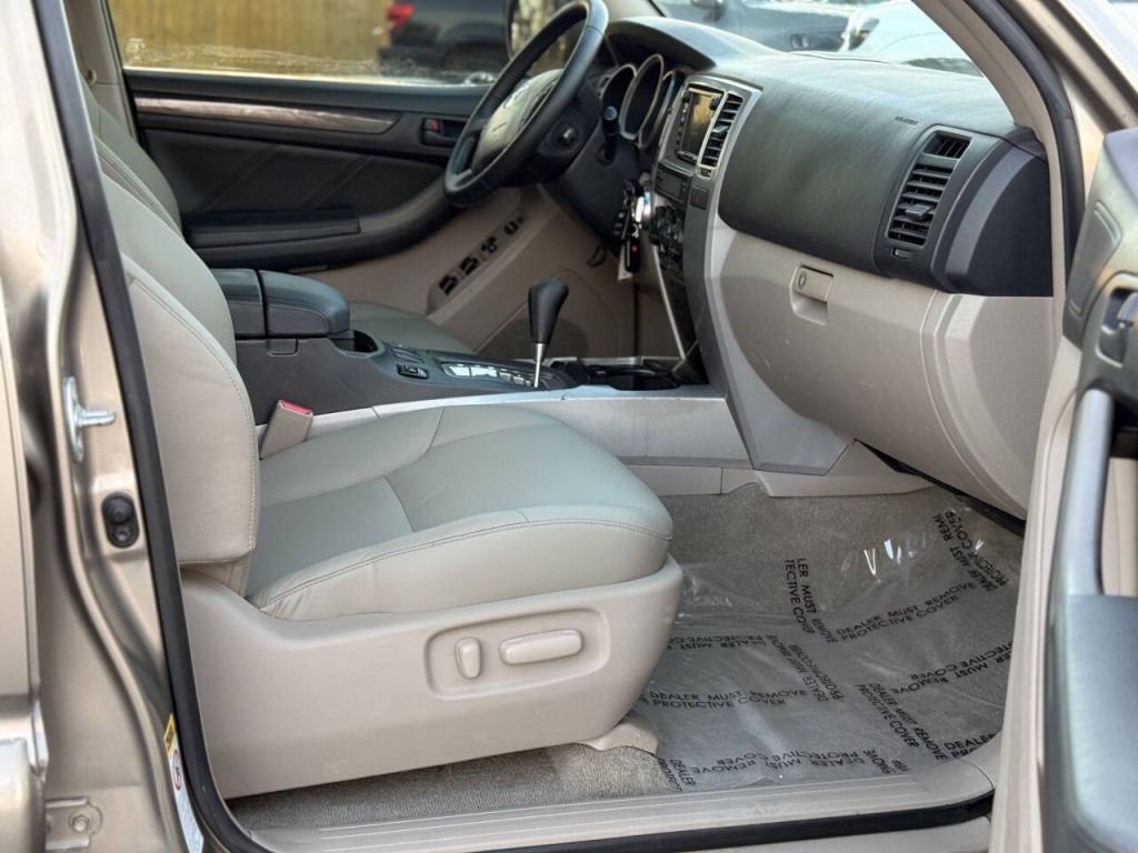 2007 Toyota 4Runner Image 9