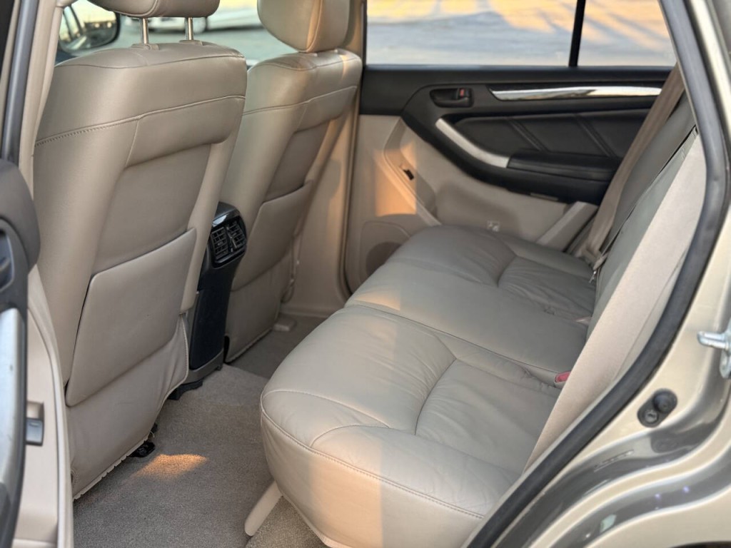 2007 Toyota 4Runner Image 10