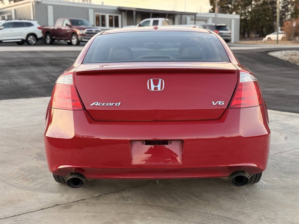 2010 Honda Accord Image 4