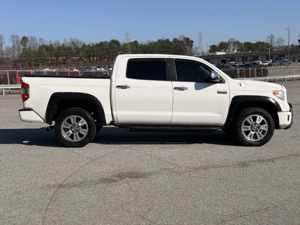 2017 Toyota Tundra Image 6