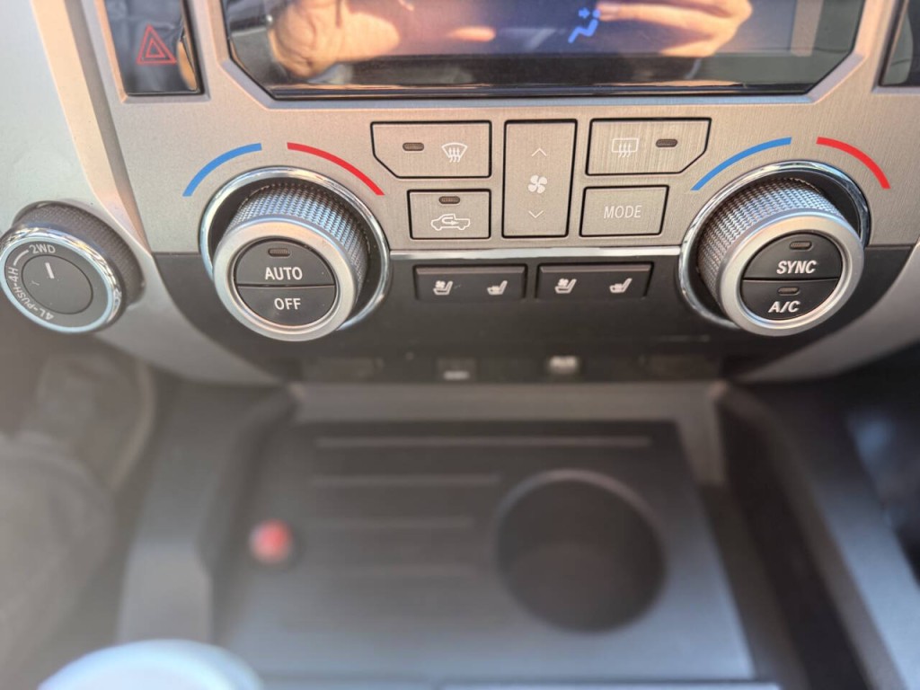 2017 Toyota Tundra Image 17