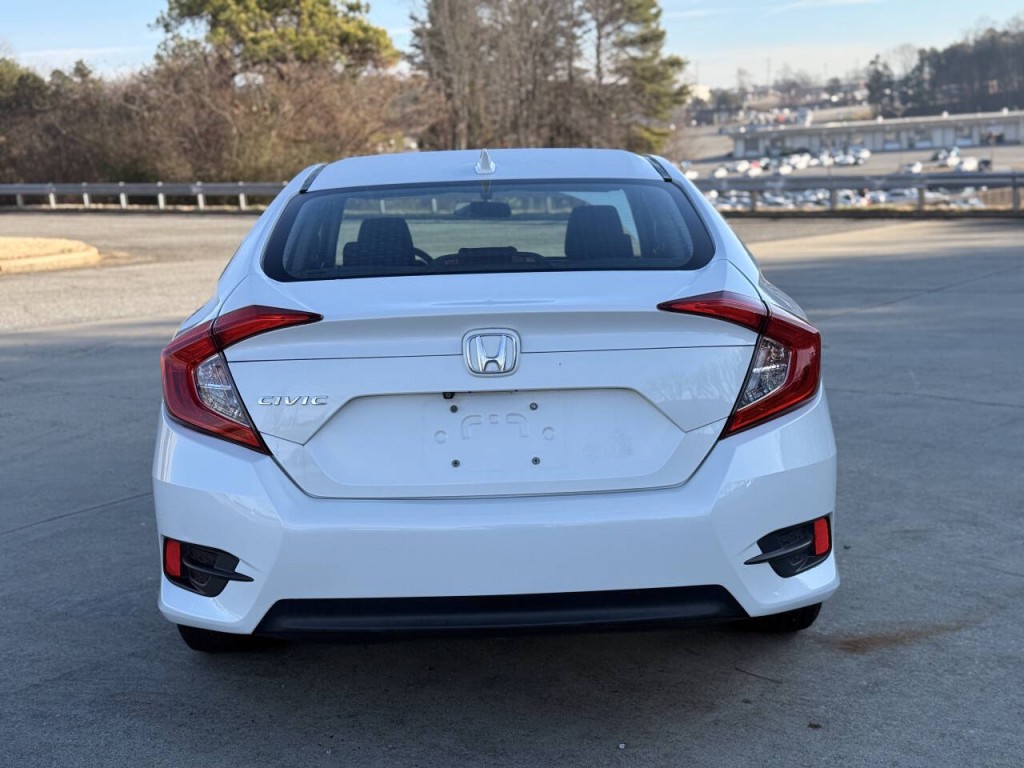 2018 Honda Civic Image 4