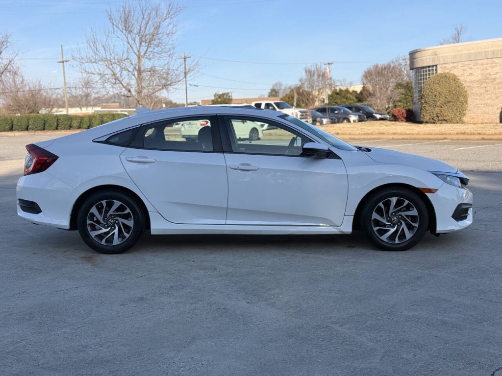 2018 Honda Civic Image 6