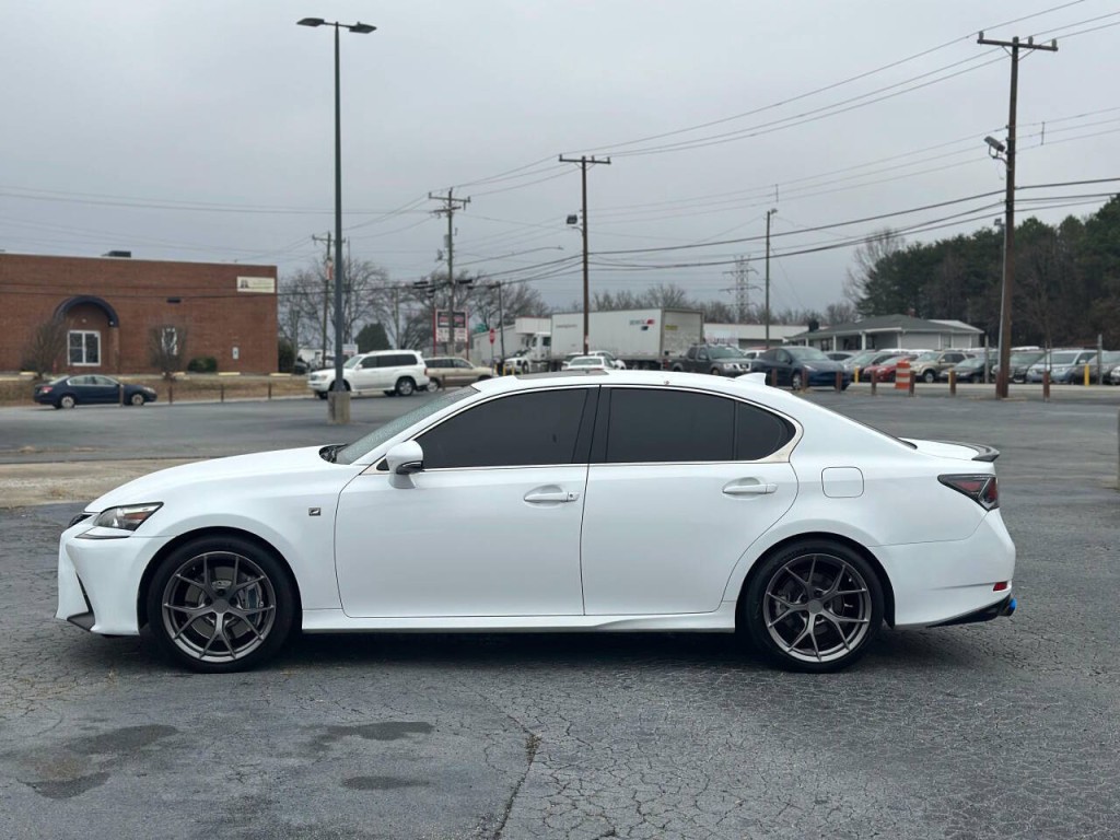 2017 Lexus GS 350 Image 2