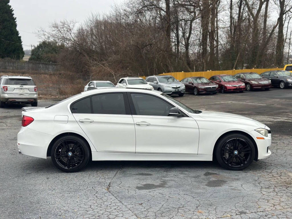 2015 BMW 3 Series Image 6