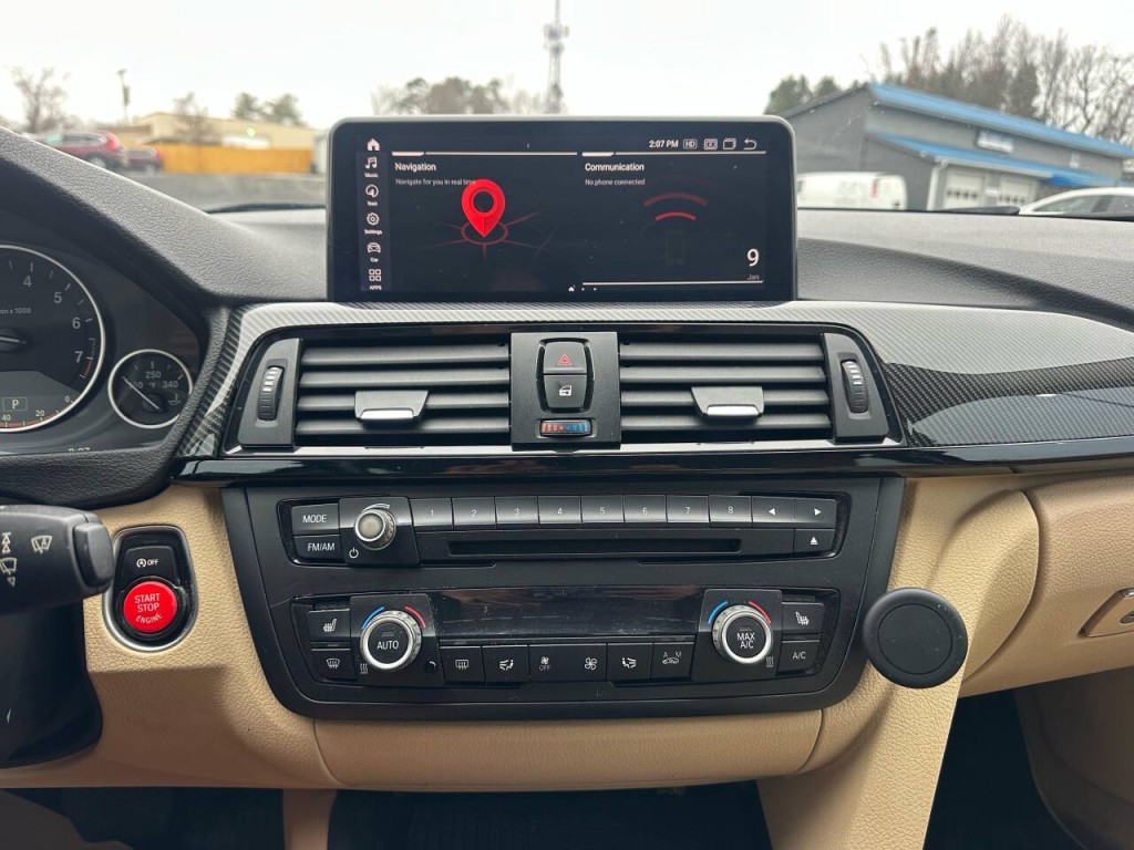 2015 BMW 3 Series Image 15