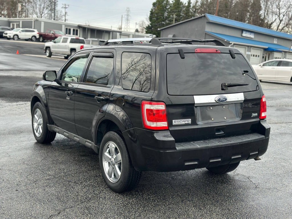 2010 Ford Escape Image 3