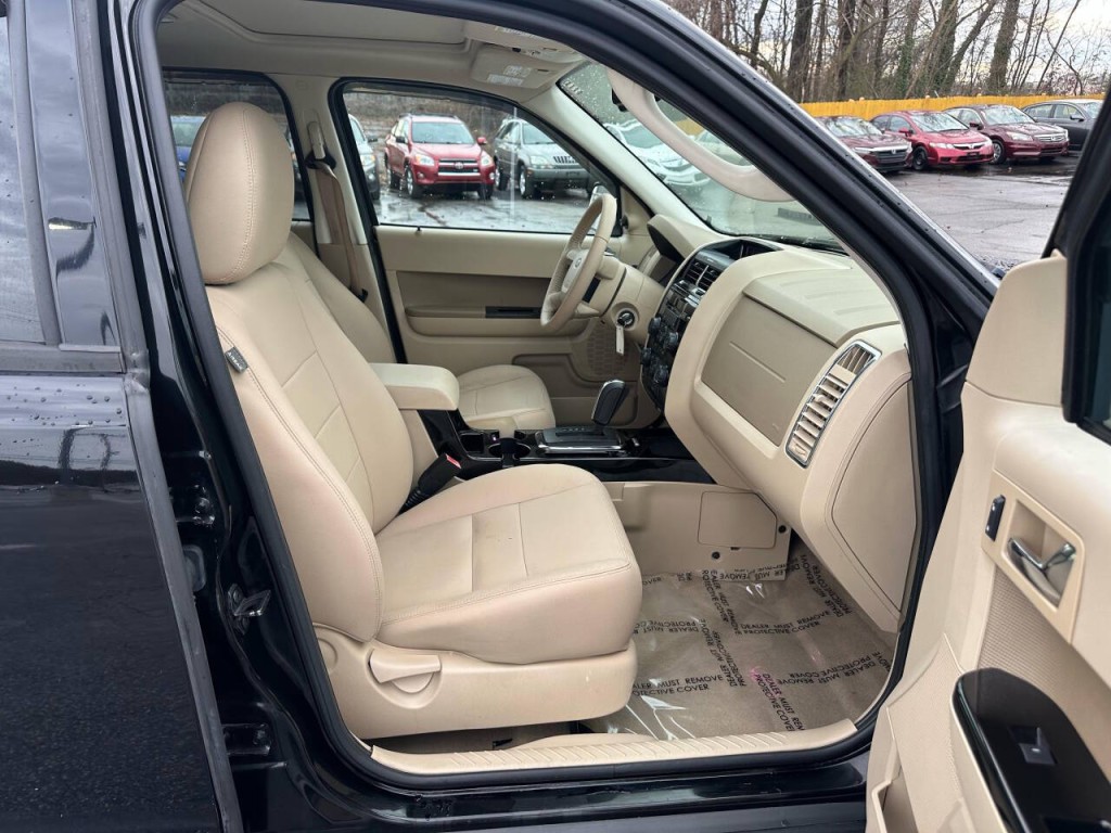 2010 Ford Escape Image 12