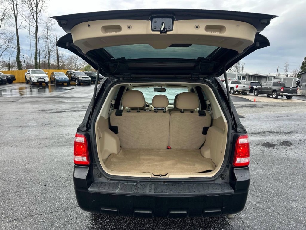 2010 Ford Escape Image 15