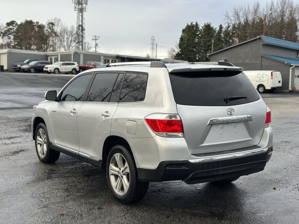 2012 Toyota Highlander Image 3