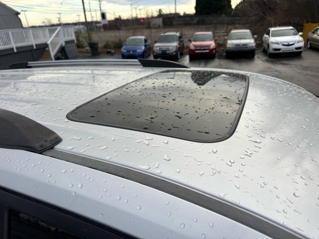 2012 Toyota Highlander Image 16