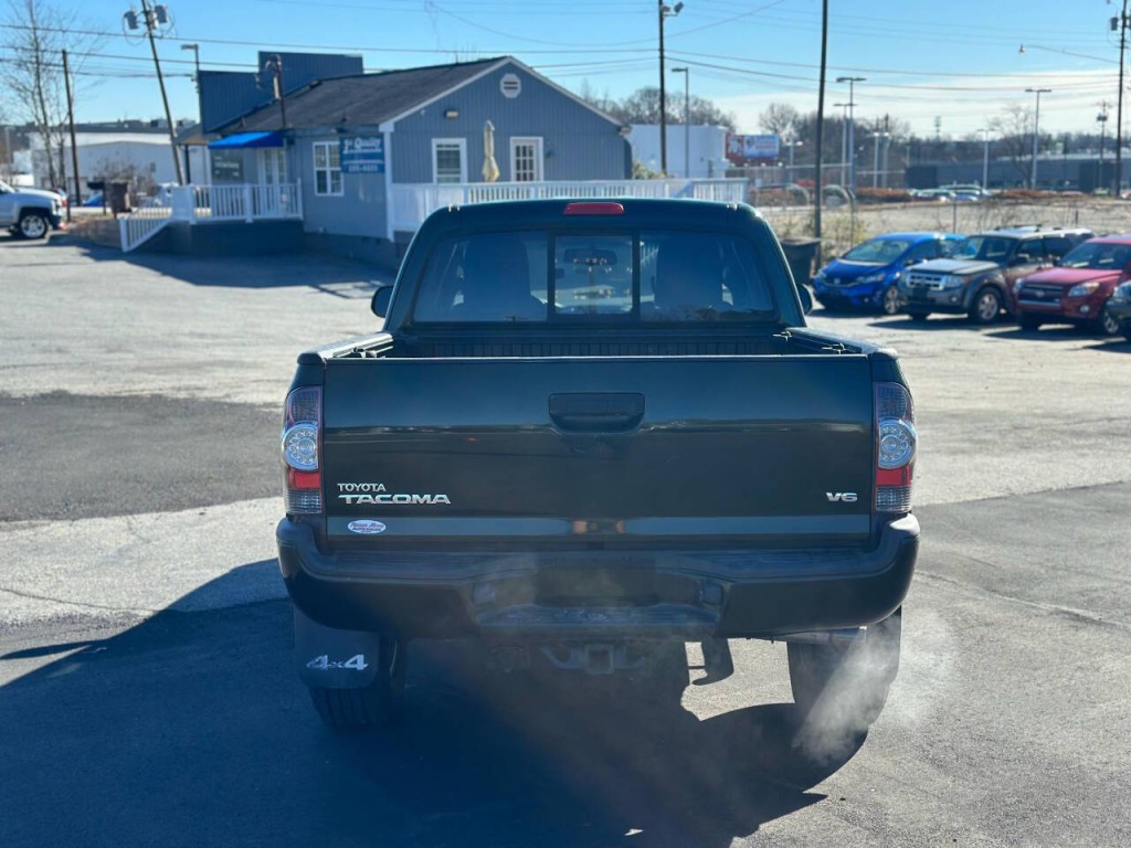 2013 Toyota Tacoma Image 4