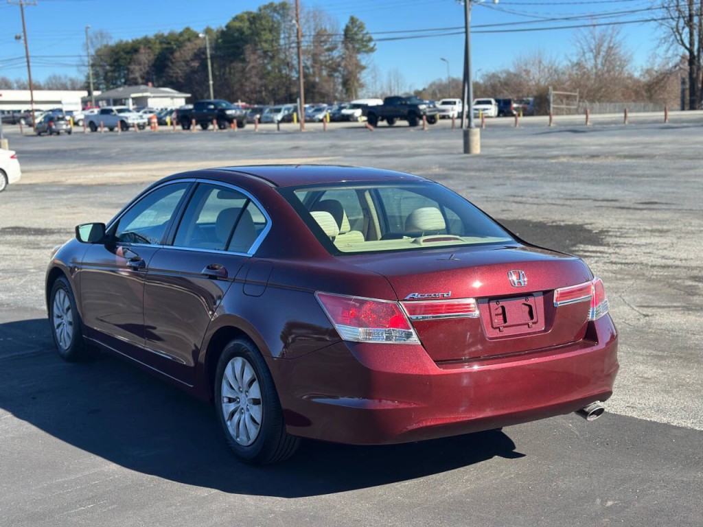 2011 Honda Accord Image 3