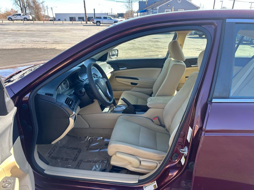2011 Honda Accord Image 8
