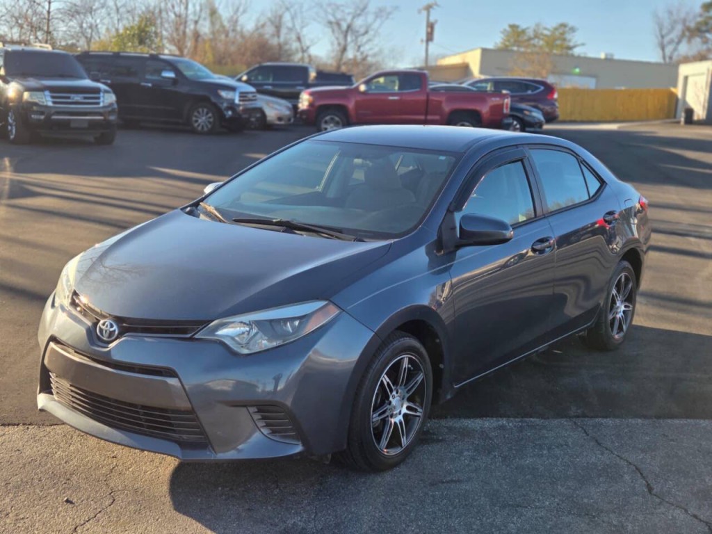 2016 Toyota Corolla Image 1