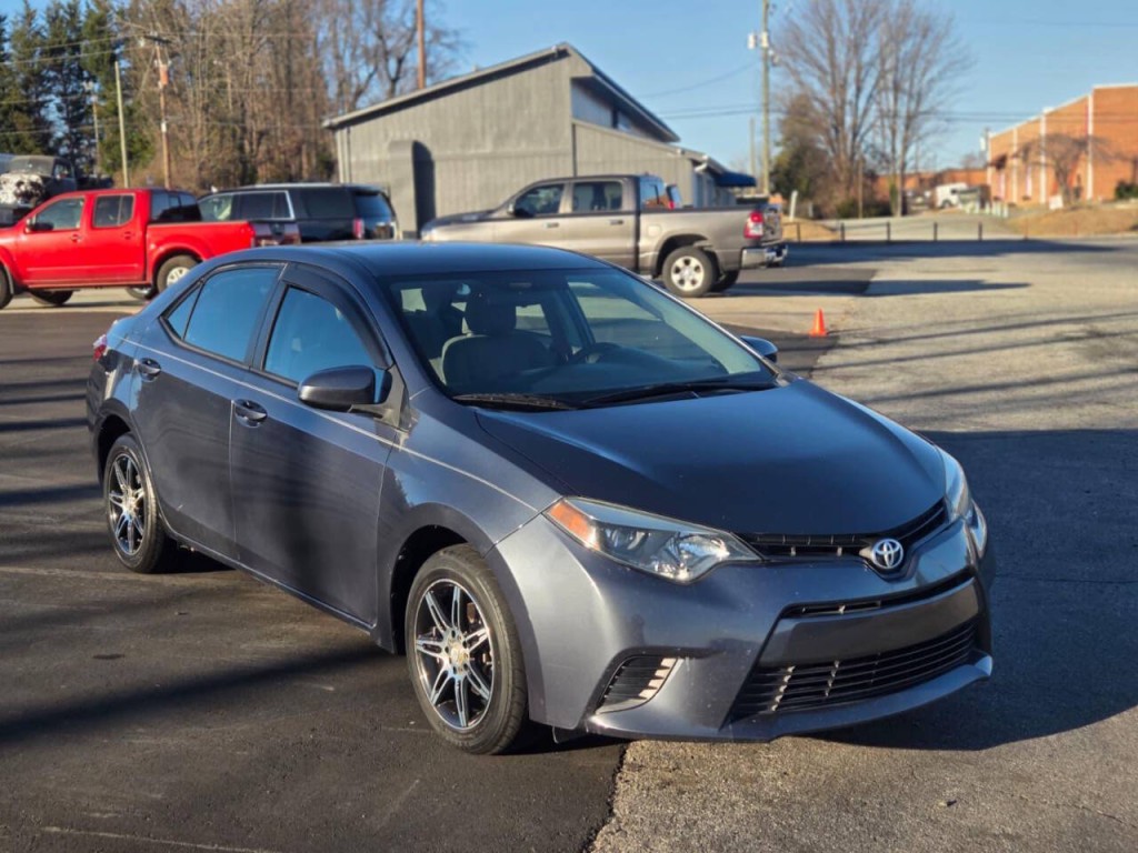 2016 Toyota Corolla Image 7