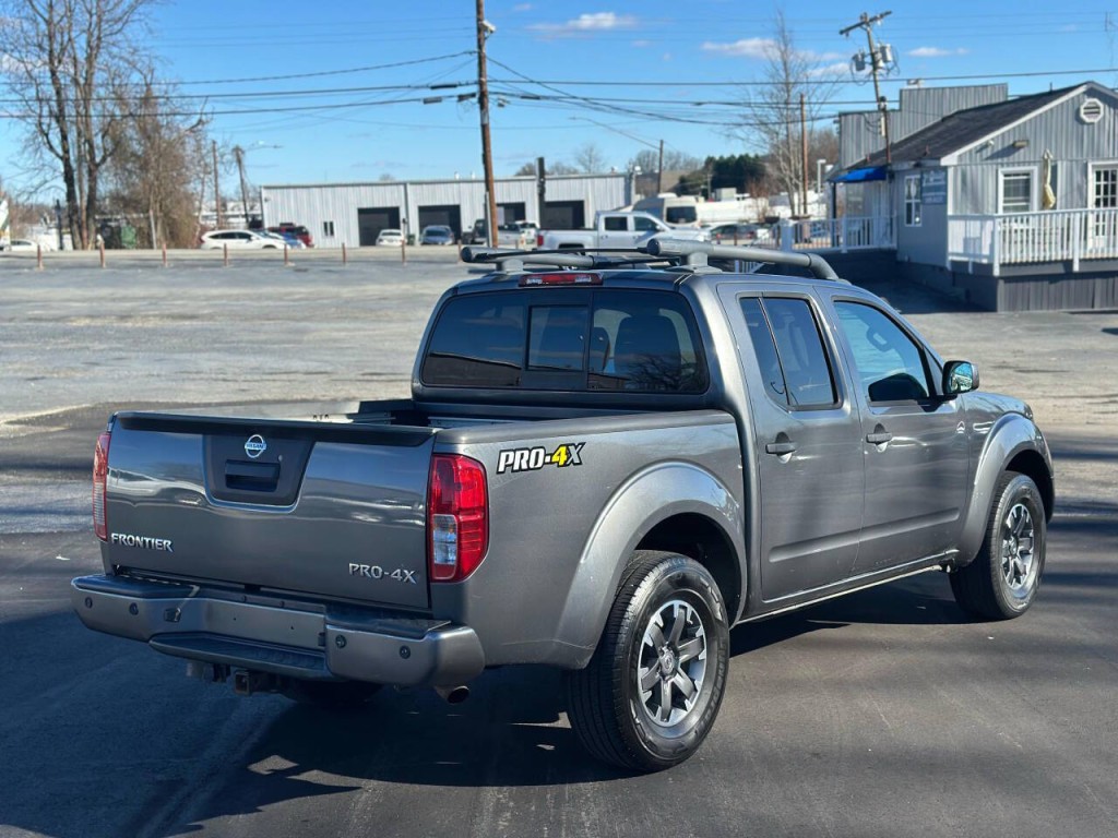 2018 Nissan Frontier Image 5