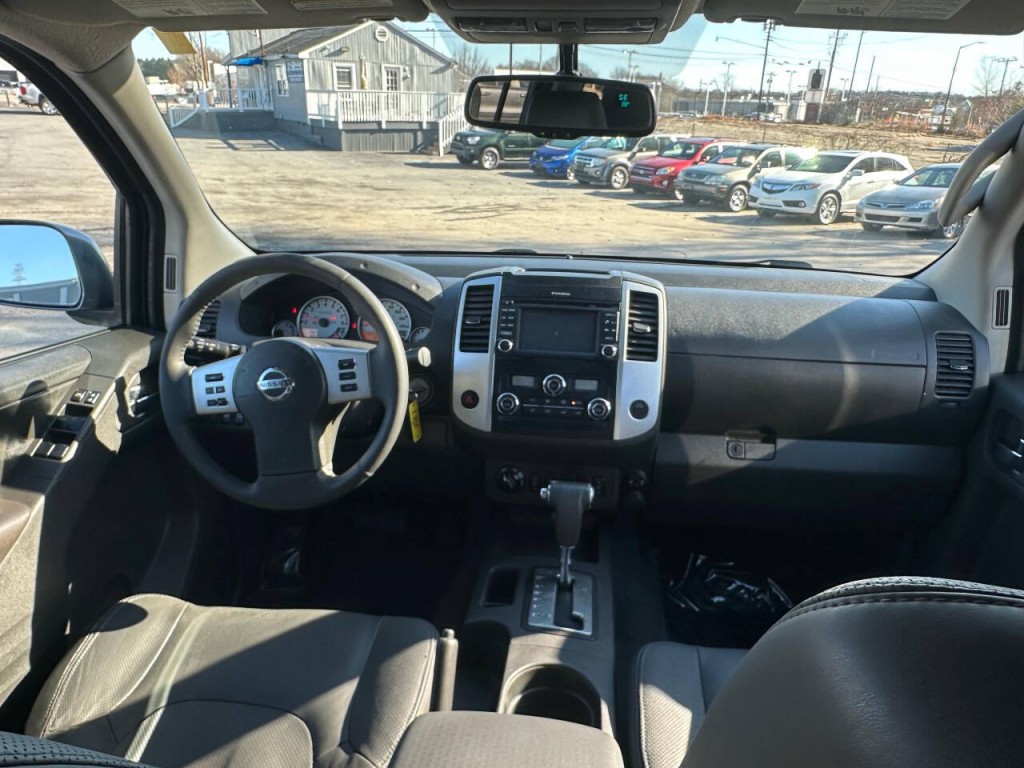2018 Nissan Frontier Image 11