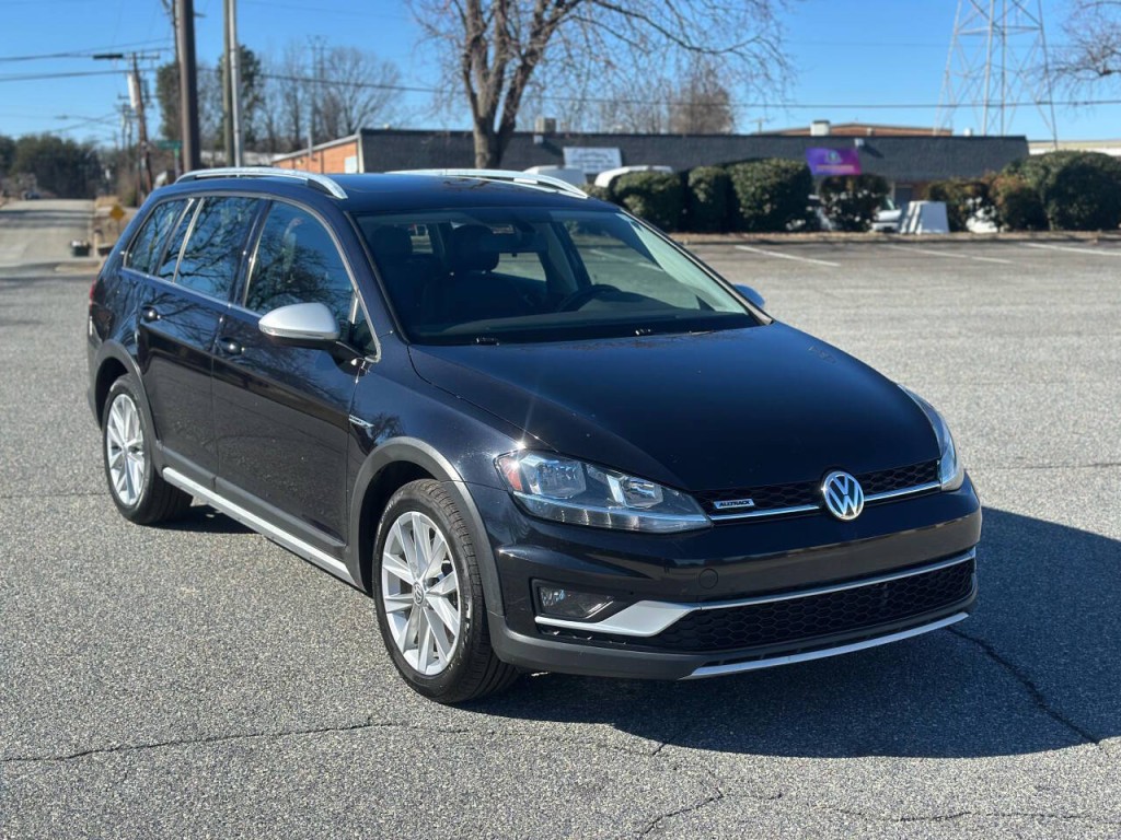 2018 Volkswagen Golf Image 6