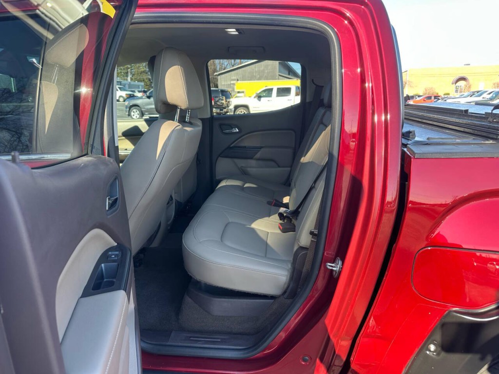 2017 GMC Canyon Image 9