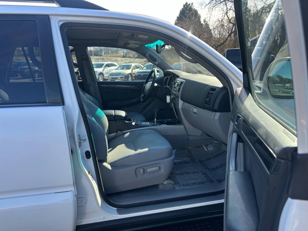 2008 Toyota 4Runner Image 12