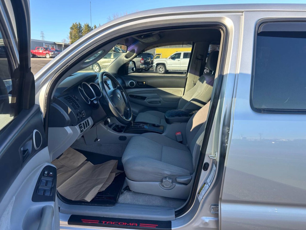 2007 Toyota Tacoma Image 8