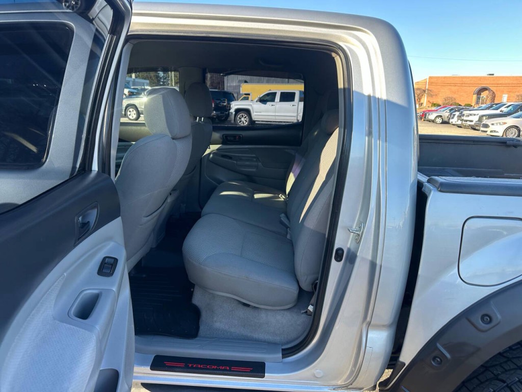 2007 Toyota Tacoma Image 9