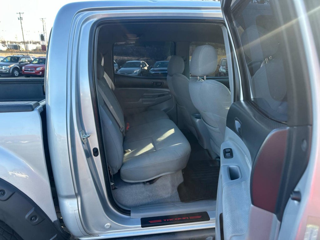 2007 Toyota Tacoma Image 10