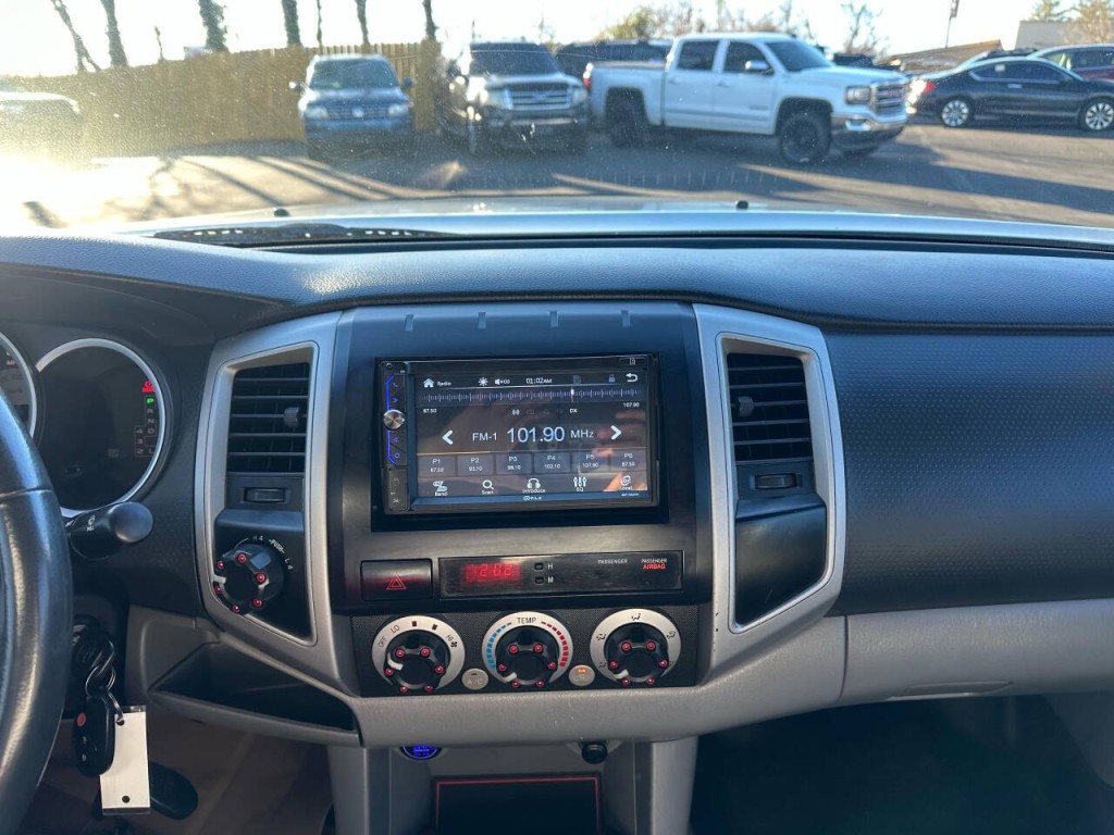 2007 Toyota Tacoma Image 14