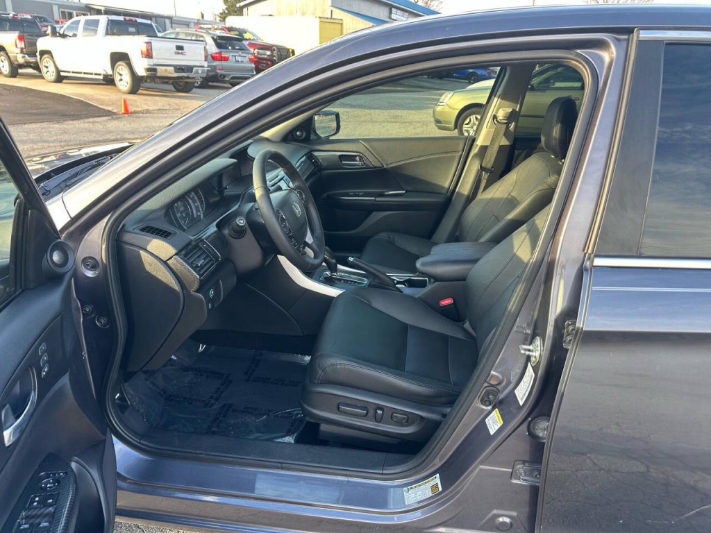 2015 Honda Accord Image 8