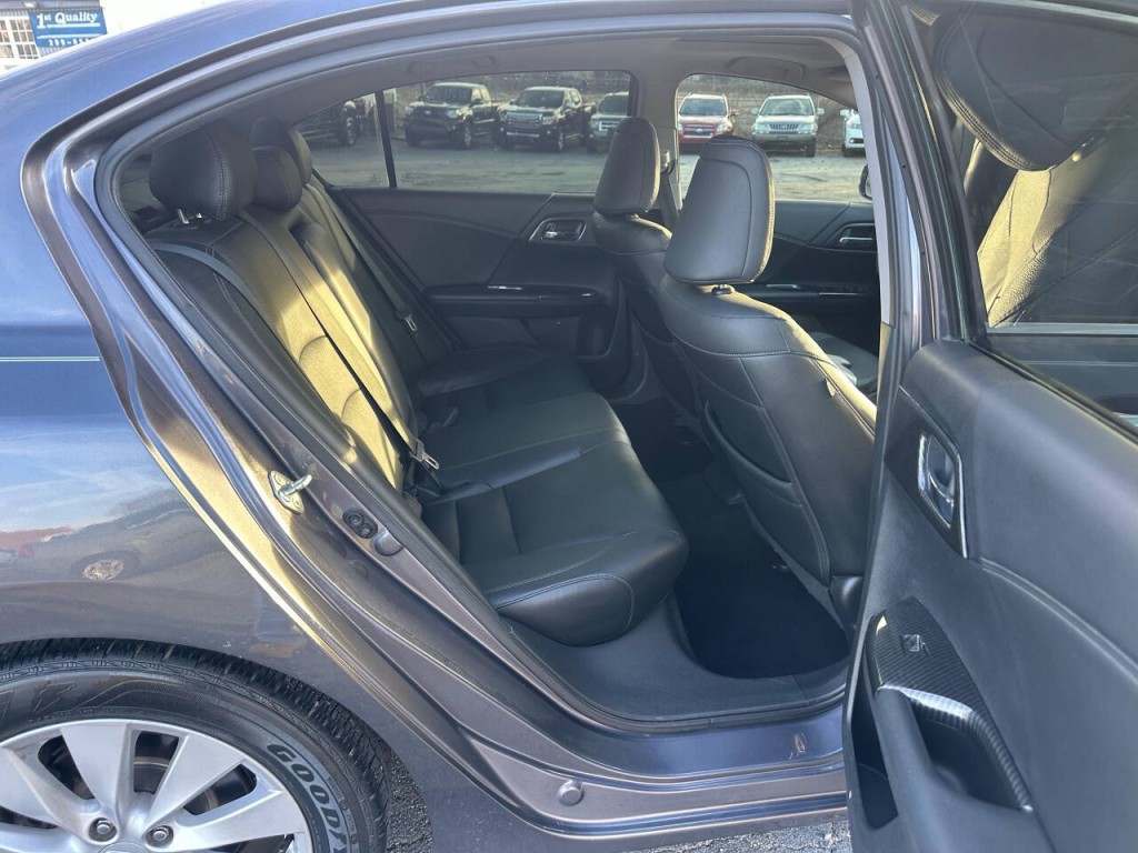 2015 Honda Accord Image 10