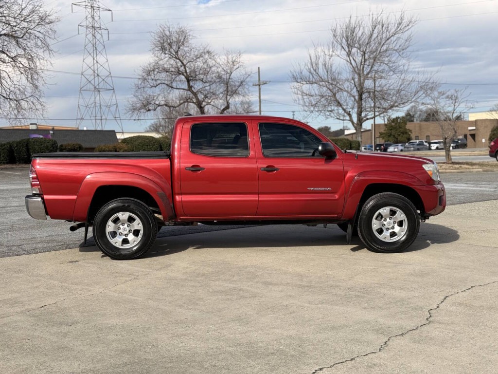 2015 Toyota Tacoma Image 6