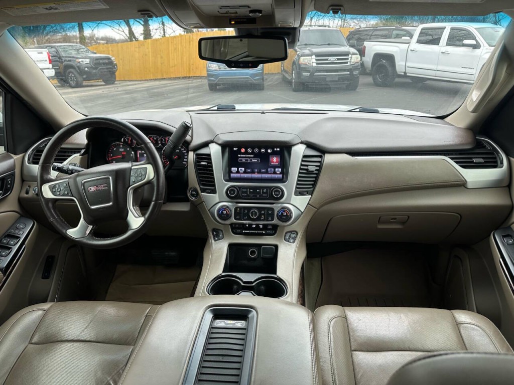 2016 GMC Yukon Image 12