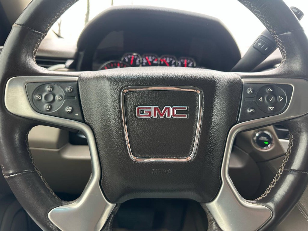 2016 GMC Yukon Image 16
