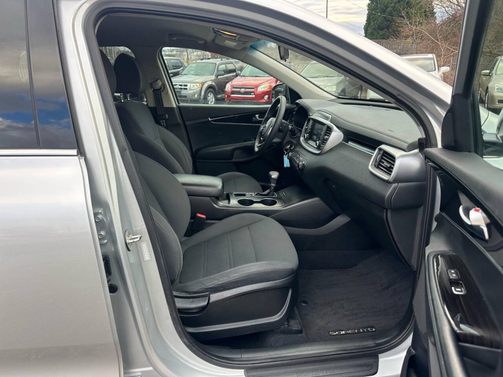 2019 Kia Sorento Image 12