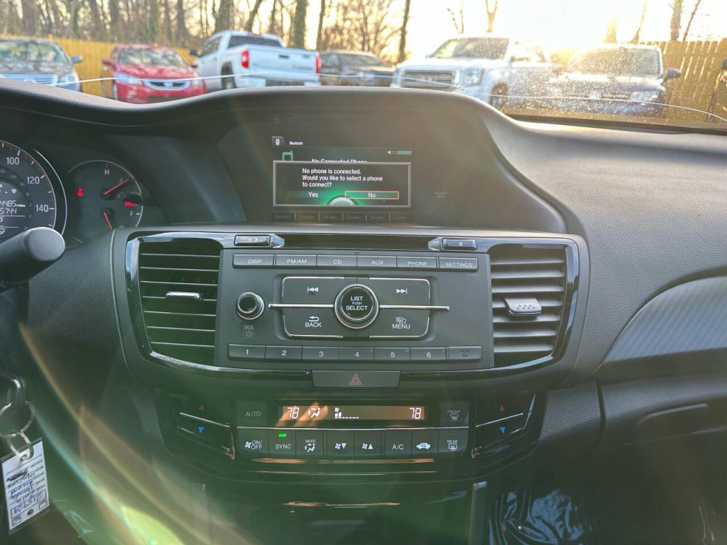 2016 Honda Accord Image 13