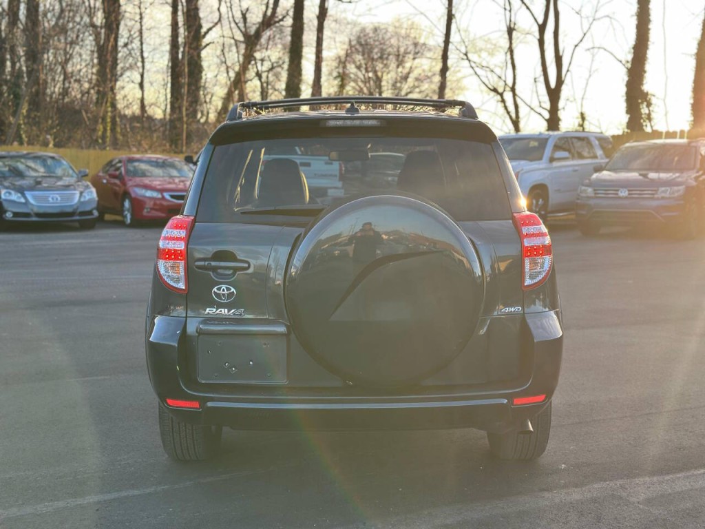 2012 Toyota Rav4 Image 4