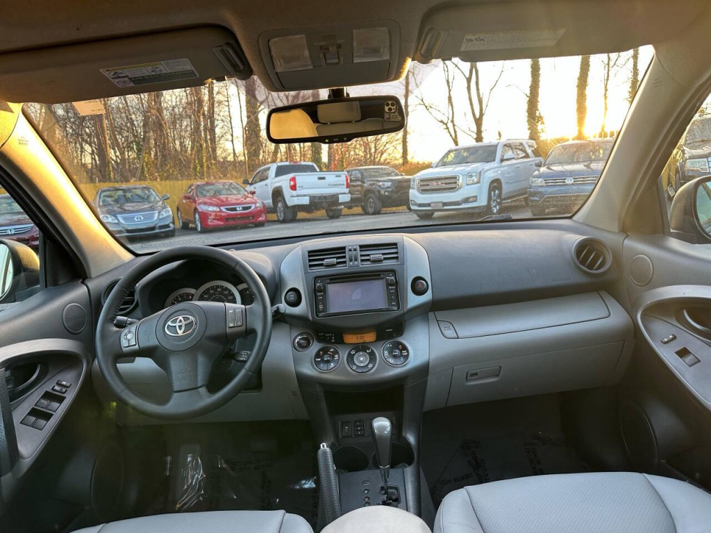 2012 Toyota Rav4 Image 11
