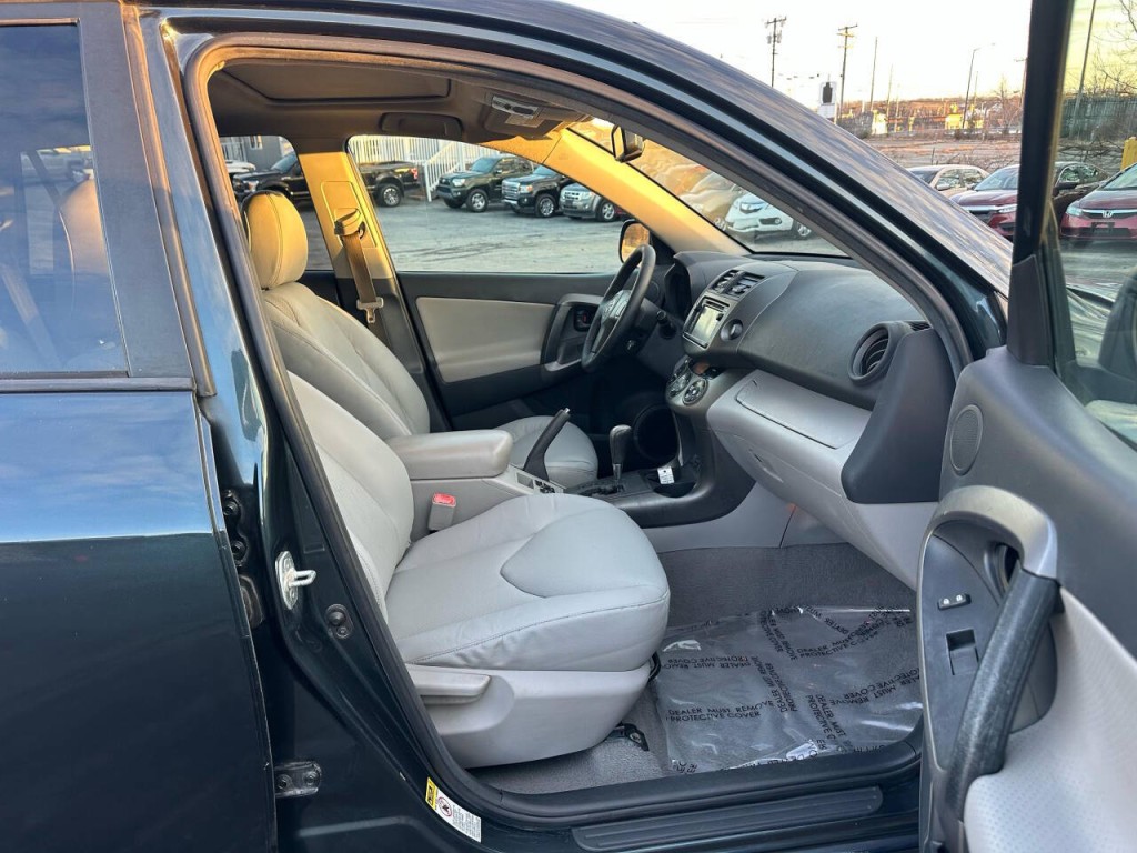 2012 Toyota Rav4 Image 12