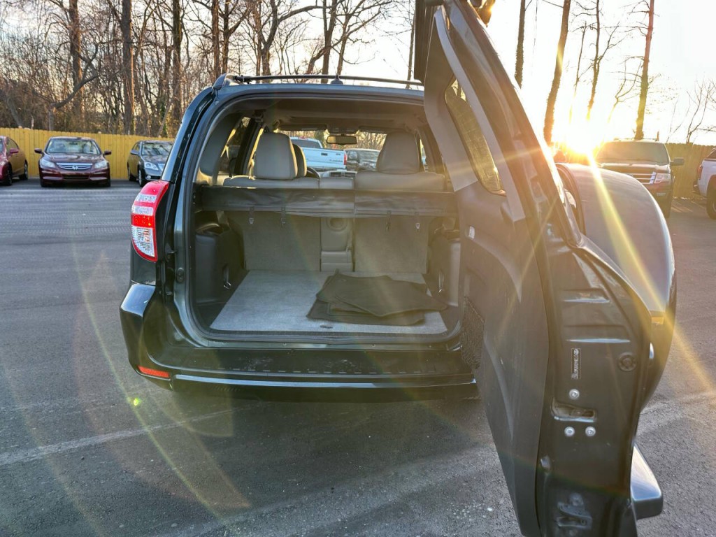 2012 Toyota Rav4 Image 15